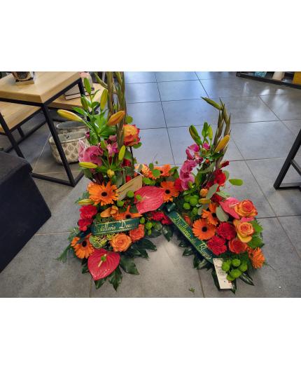 Devant de tombe demi couronne