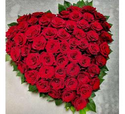 Cœur de deuil rouge intense