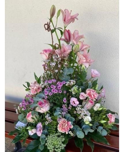 Coussin conique rose 