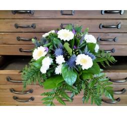 Bouquet rond classique blanc et violet