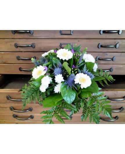 Bouquet rond classique blanc et violet