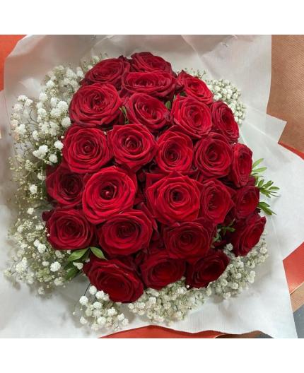 Bouquet de roses rouges & gypso