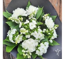 Bouquet composé de brins de muguet - livraison de fleurs par un fleuriste