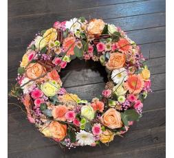 Couronne de deuil colorée
