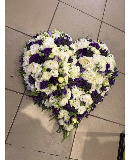 Coeur de deuil blanc et Parme