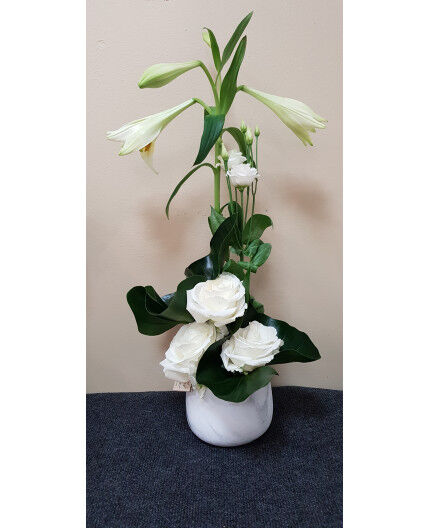 Composition en hauteur blanche