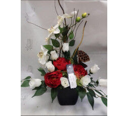 COMPOSITION PHALAENOPSIS ET ROSE BLANCHE